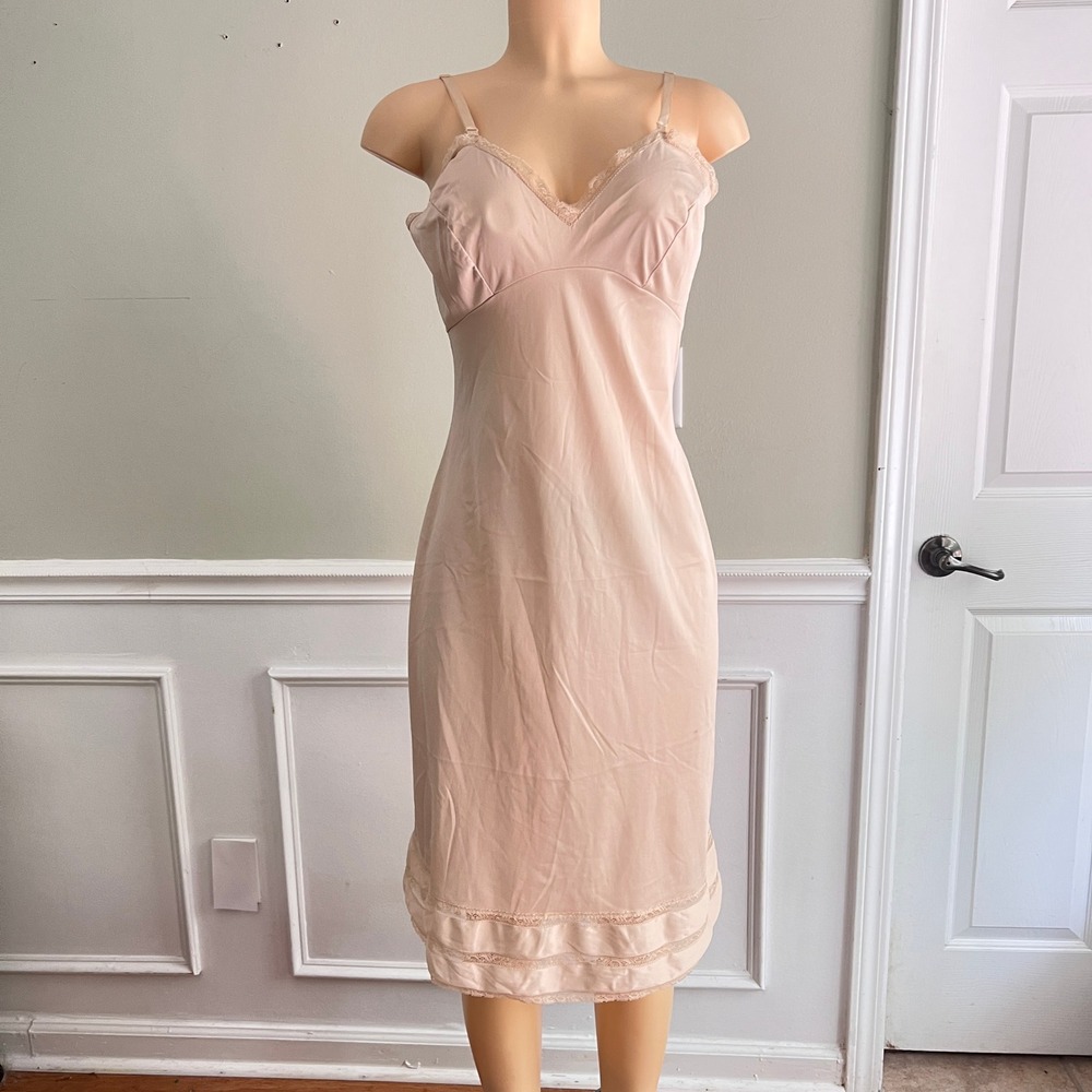 Vtg Lace Trim Full Slip Dress Womens Medium Nude Beige Lingerie 60s 70s Retro